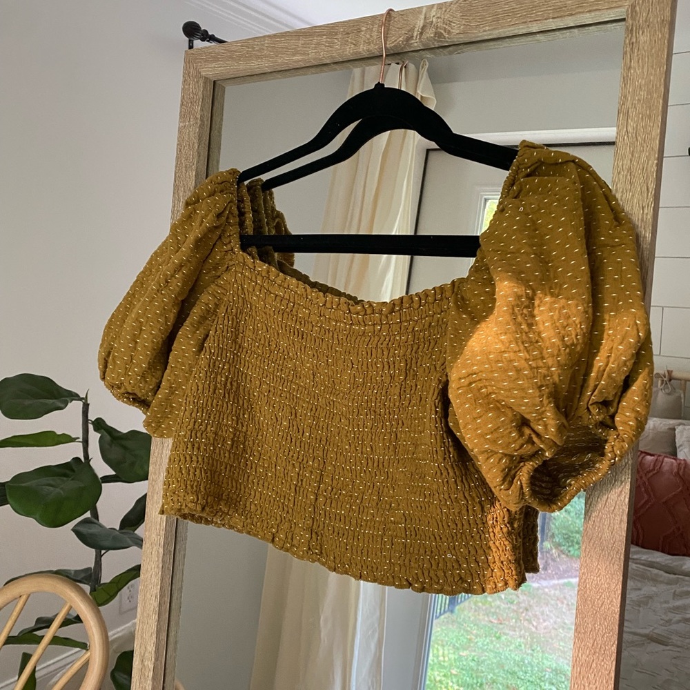 Crop top